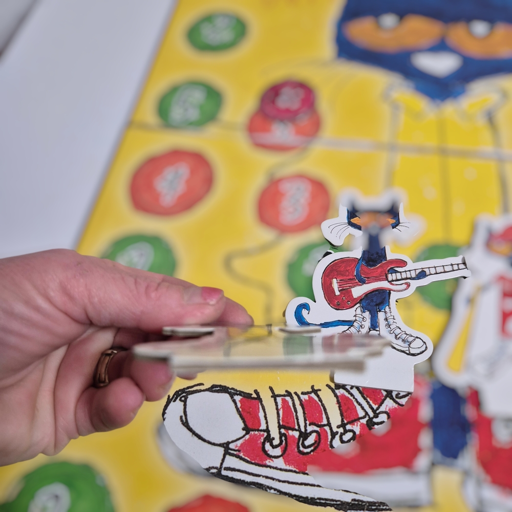 Pete the Cat Groovy Buttons‎ Game - Yellow - Picture 7 of 14